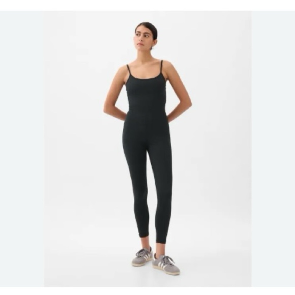 GAP Black Jumpsuit Sleek Minimalist Design